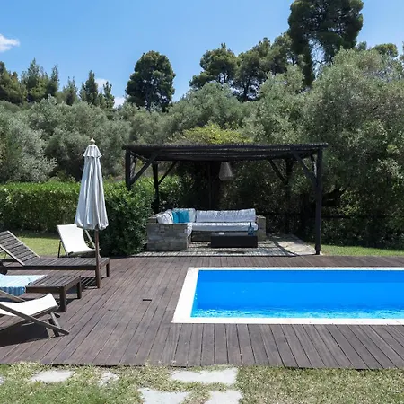 Aza Beachfront By Luxlikehome Willa *