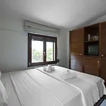Aza Beachfront By Luxlikehome Ladhokopana